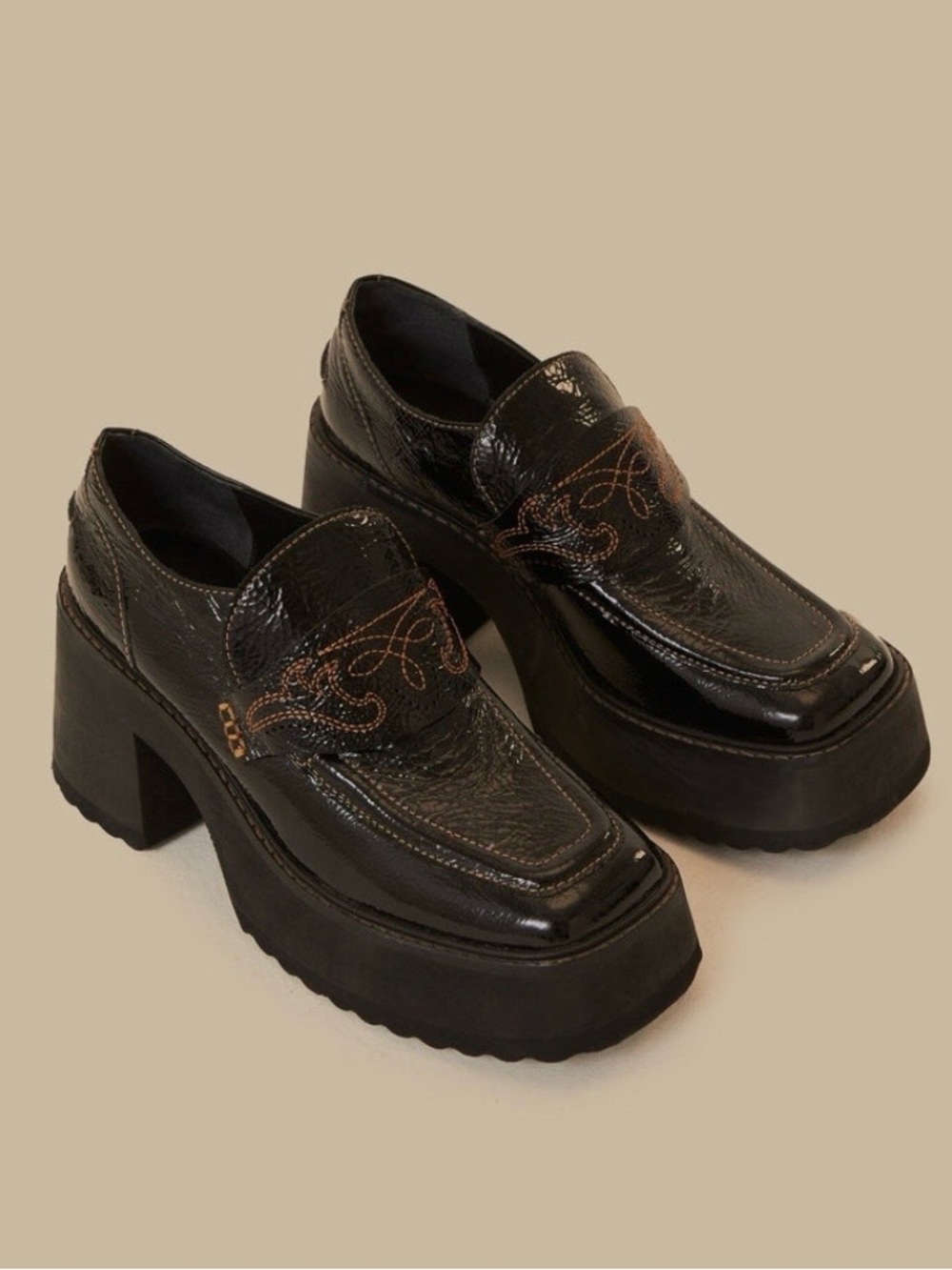 NWOT FARM Rio Black Platform Loafer Size 8.5
